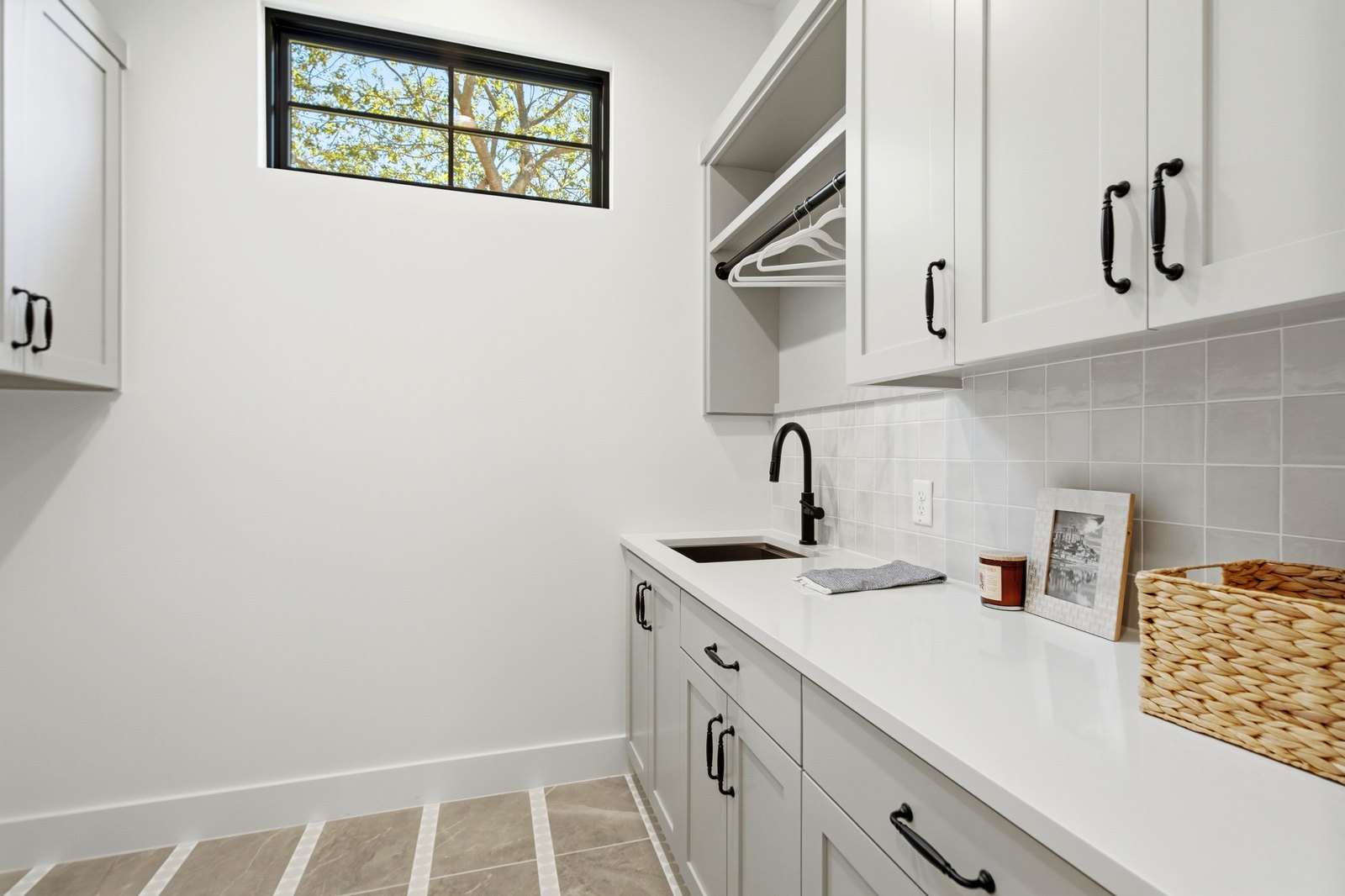 2301 Westworth Ave — Photo 19